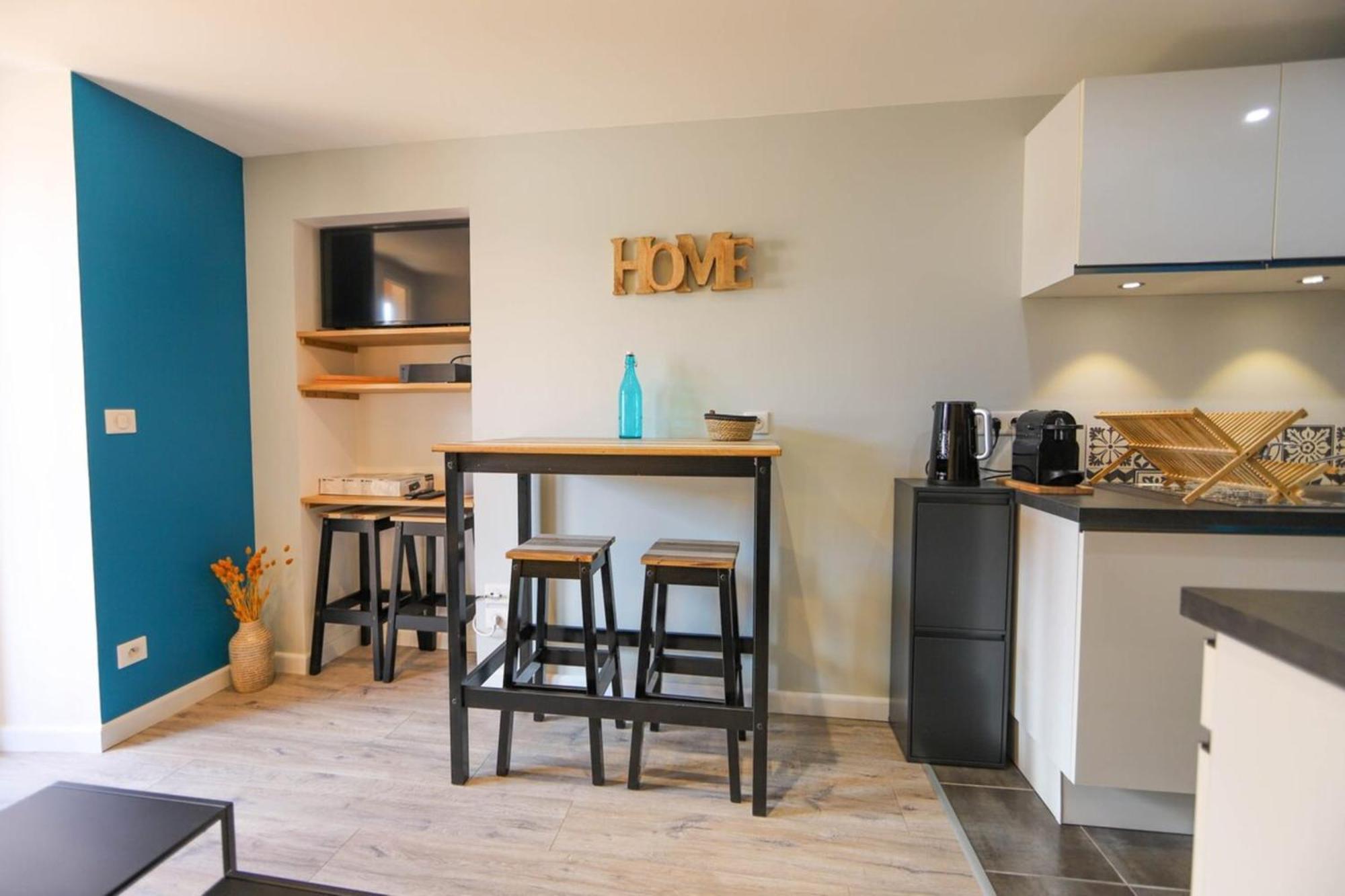 A L'Aventure ! Joli T2 Avec Balcon Centre Ville Анси Екстериор снимка